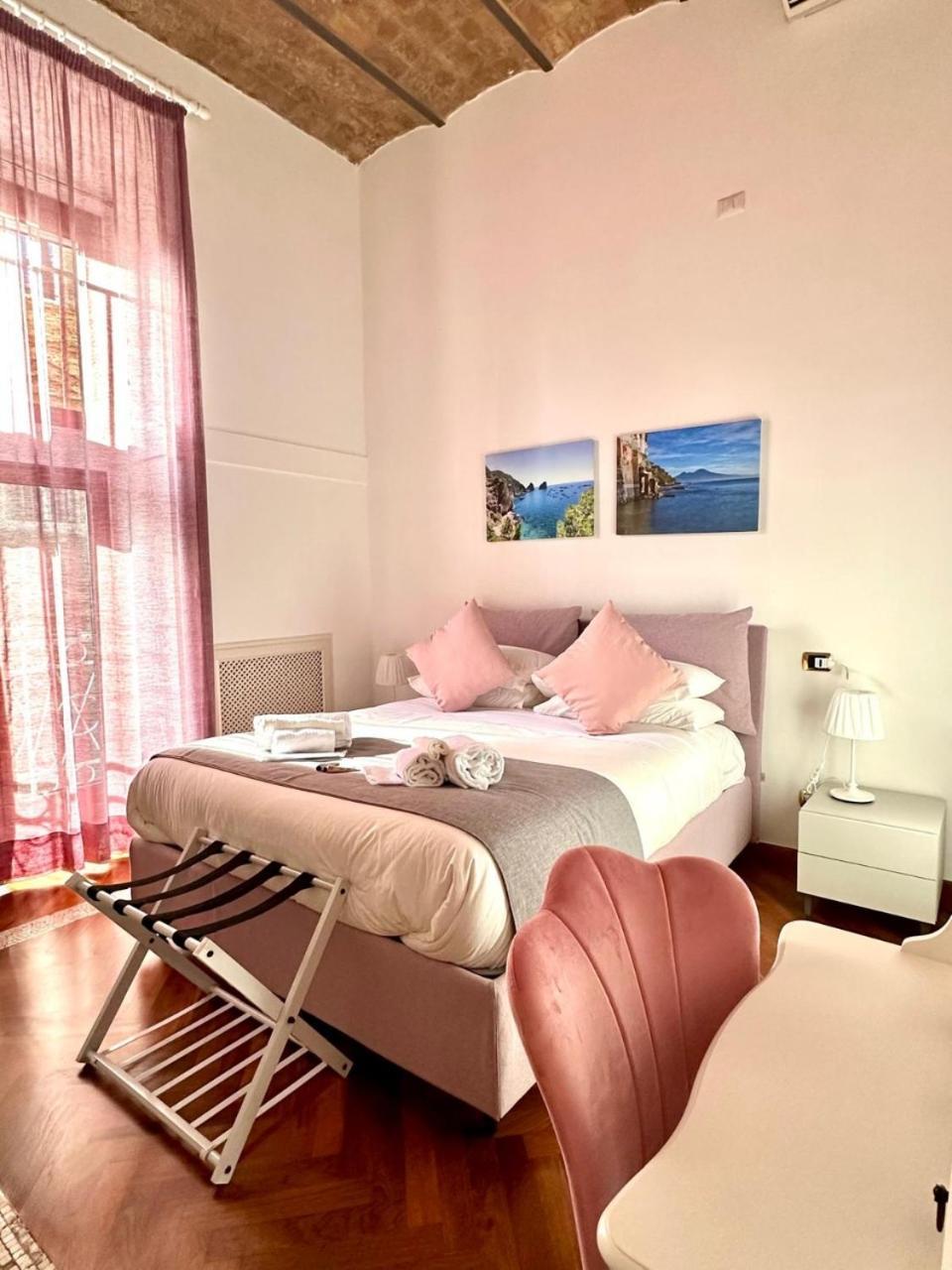 Pink Star Napoli Luxury Apartment Eksteriør billede